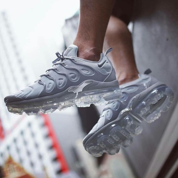 nike vapormax plus grey and orange